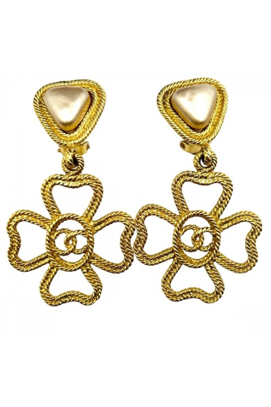 Chanel Coco Mark Accessories Clover Vintage Gold GP